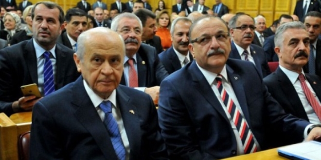 Oktay Vural istifa iddialarını yalanladı