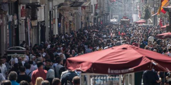 İstanbul'da hava sıcaklığı 27 dereceye ulaştı