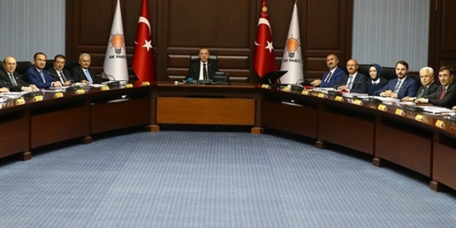 AK Parti MKYK toplantısı sona erdi