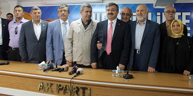 AK Parti İl Başkanı da istifa etti