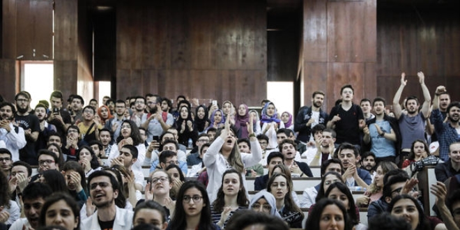 İstanbul Üniversitesi tıp fakültelerinden birini kaybetti ama Nobel'ler elinde kaldı