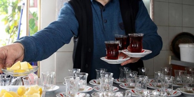 'Sıcak içecekler gırtlak kanseri yapıyor'