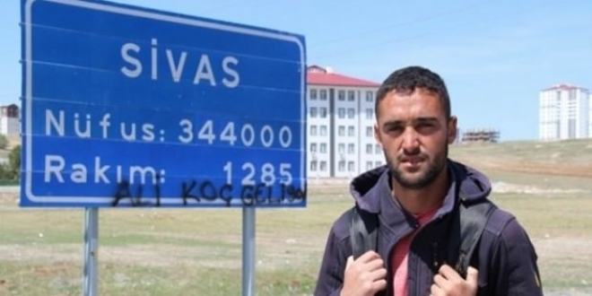 Cumhurbaşkanını görmek için Ankara'ya yürüyor