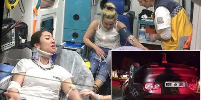 Böylesini hiç duymadık! Şaka olsun diye trafikte eşini sıkıştırdı... 1'i bebek 5 yaralı