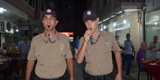 Mersin'de çarşı ve mahalle bekçileri göreve başladı