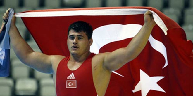 Rıza Kayaalp, Avrupa Şampiyonu oldu