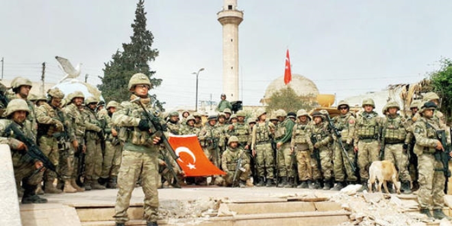 Sınır ötesindeki askeri personel 'yurt dışı seçmeni' olacak