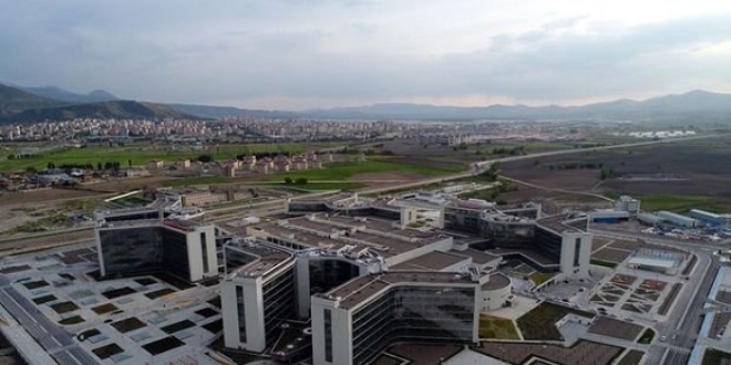Kayseri Şehir Hastanesi açılış için gün sayıyor!