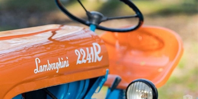 Lamborghini traktörünü sıfır araç fiyatına satıyor