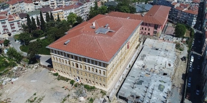 150 yıllık tarihi lise kapılarını yeniden açtı