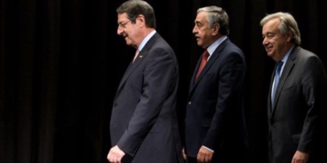 Akıncı'nın Rumlara sürpriz 'Türkiye' teklifi KKTC'yi karıştırdı