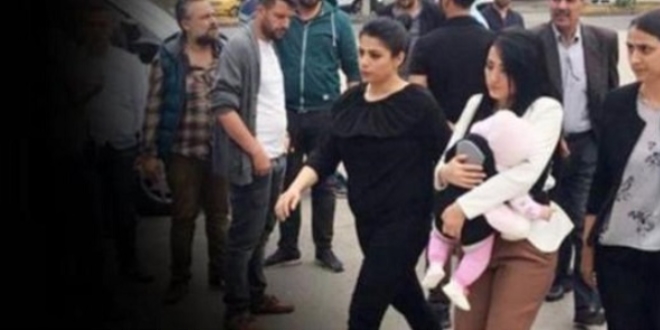 Ayşe öğretmen tahliye edildi