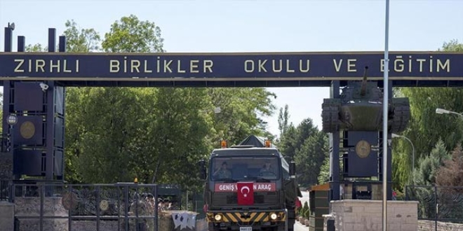 Zırhlı Birlikler Okulu darbe davasında ara karar