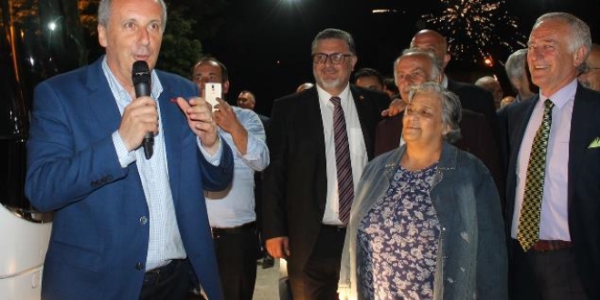 Cumhurbaşkanı adayı İnce Yalova'da havai fişeklerle karşılandı