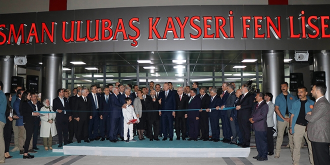 Erdoğan, Fen Lisesinin açılışını yaptı
