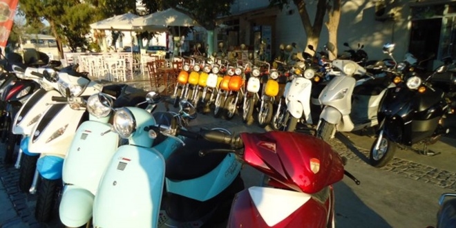 Motosiklet alıcısı 50cc'nin altında modellere yöneldi
