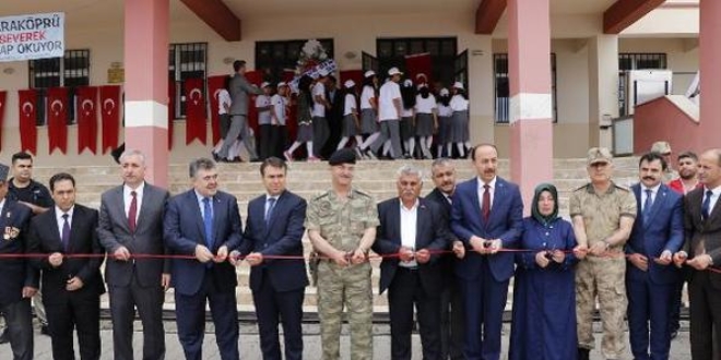 Şehit onbaşının ismi okulda yaşatılacak