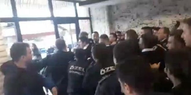 Üniversitelilerle özel güvenlikçiler arasında arbede