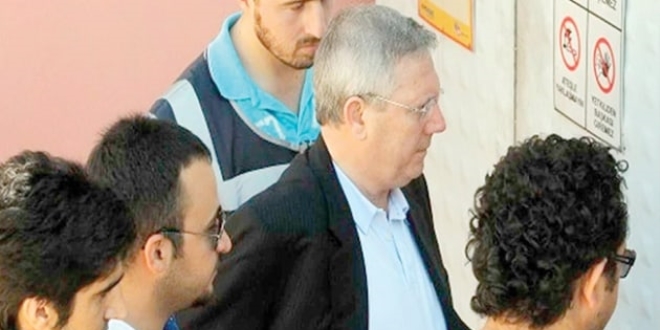 Hava'daki FETÖ'cülere 'flash bellek' operasyonu