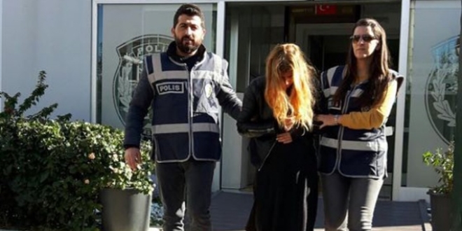 Hastaneden hemşire önlüğüyle bebek kaçıran kadın tutuklandı
