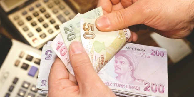 Bütçede gelir de arttı gider de