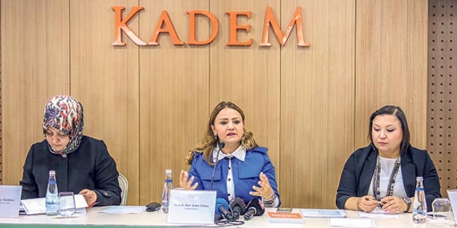3 kadından 1'i 'kadın adaya göre oyum değişir' diyor