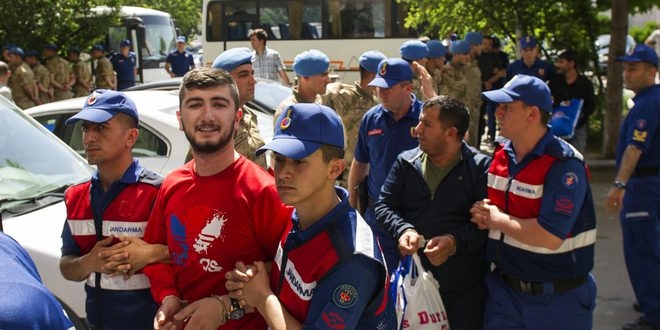 Kumar çetesinin casusları jandarma personeli çıktı