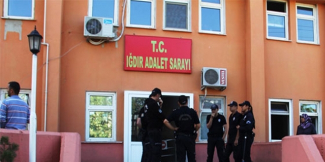 Iğdır'da 16 eski askere ceza, 66 asker beraat etti