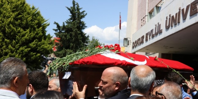 Kazada hayatını kaybeden eski rektörün ismi okula verilecek
