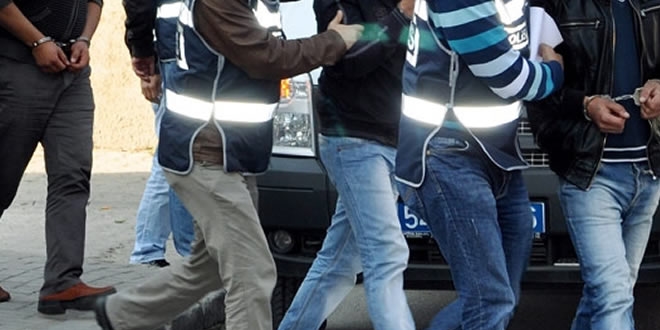 FETÖ'nün 'hücre evleri'ne yönelik operasyon: 21 tutuklama