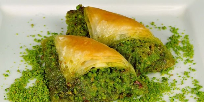 Fıstıklı baklava boykotuna bir il daha katıldı