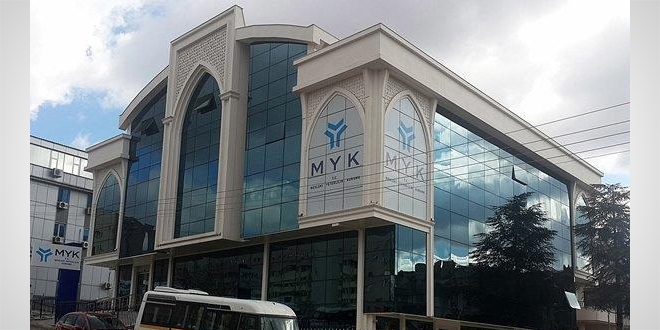 Mesleki Yeterlilik Kurumu Personel Yönetmeliğinde 'ücret' düzenlemesi