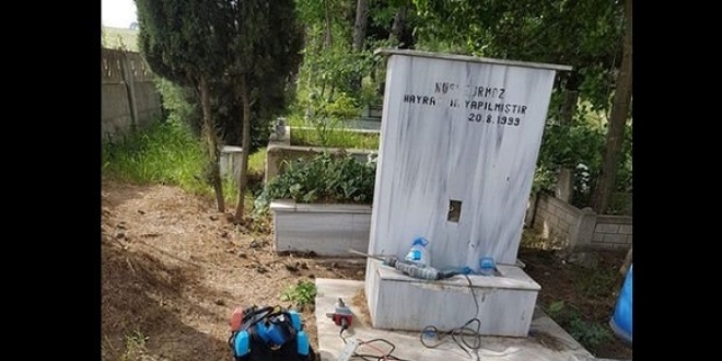 Hırsızlar mezarlıktaki muslukları çaldı