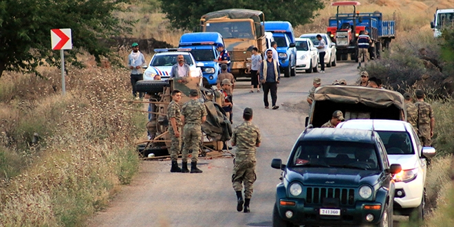 Hatay'da askeri araç devrildi: 11 asker hafif yaralandı