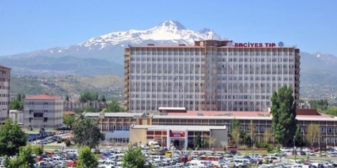 Erciyes Üniversitesi'nin böbrek nakli ruhsatı iptal edildi