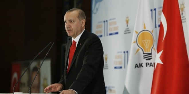 Ak Parti ilk kez adaylardan yazılı taahhüt aldı