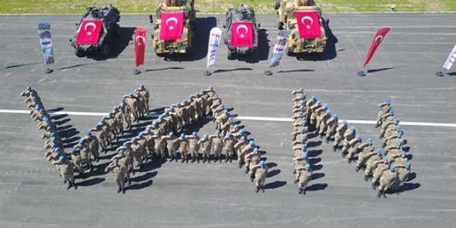 Van'da 116 güvenlik korucusu uzman erbaş oldu