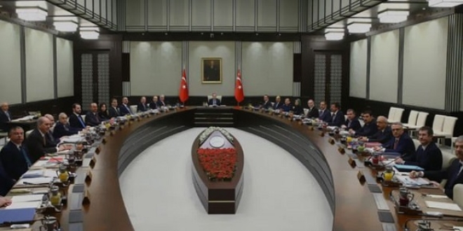 AK Parti yeni bakanlıklar üzerinde çalışıyor