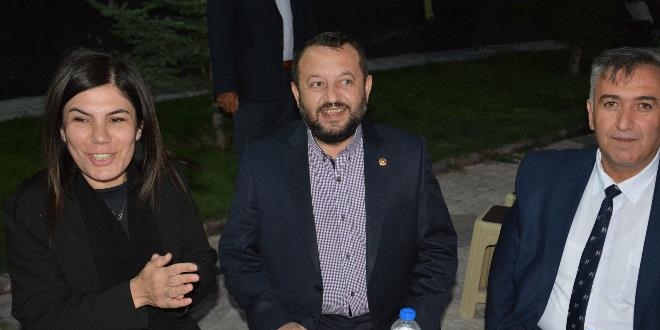 AK Partili İnceöz: Ne yaparlarsa yapsınlar bizi asla vatansız bırakamayacaklar