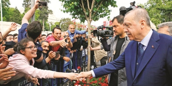 Erdoğan, bugün sahaya iniyor