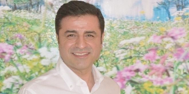 'TRT'ye çıksam geçmişte söylediklerim için özür dilerim'