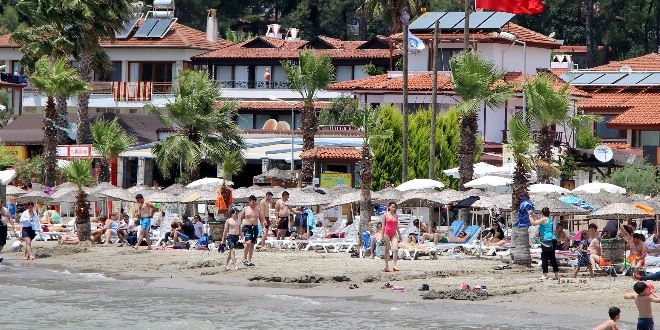 Akyaka, günübirlik tatilci akınına uğradı