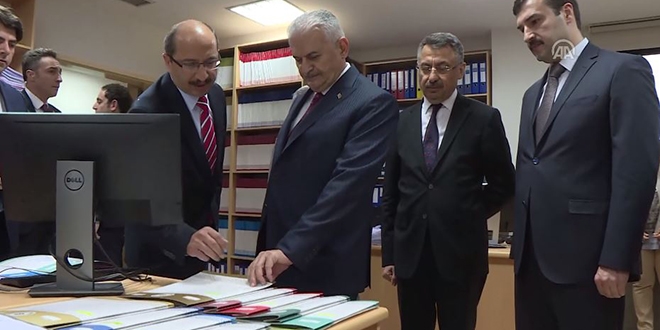 Başbakan, OHAL komisyonunu ziyaret etti