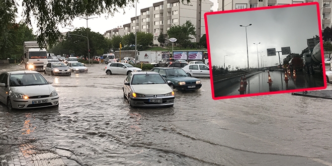 Şiddetli yağış Ankara'da hayatı olumsuz etkiledi