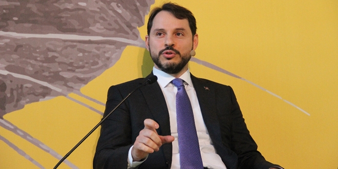 Bakan Albayrak: Birileri bize gömlek biçmeye kalkıyor