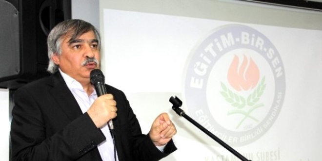Latif Selvi: Ülkenin geleceği eğitimle şekillenecek