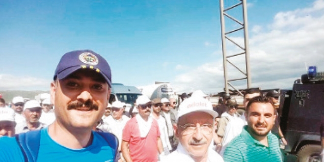 CHP'li meclis üyesi bankamatik memuru olarak çalışmış