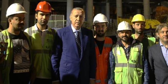 Erdoğan, Taksim Camii İnşaatını ve AKM'yi inceledi