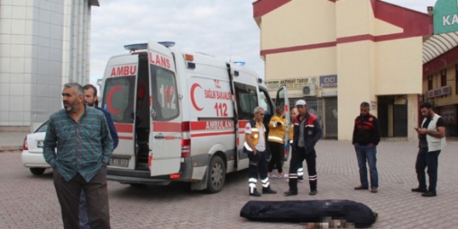 Otoparkta ölü bulundu