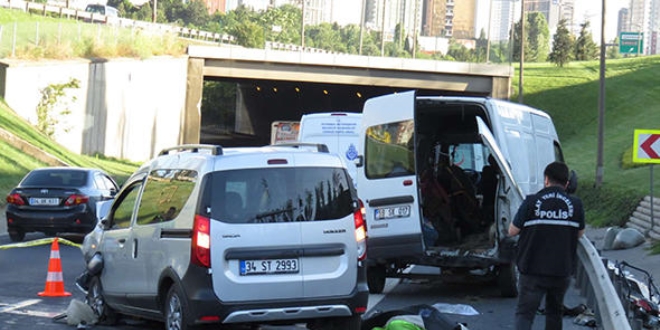 İstanbul'da feci kaza: 2 ölü, 5 yaralı